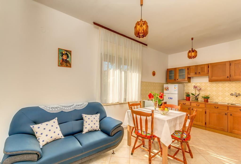 Kaštela Apartments Marija מראה חיצוני תמונה